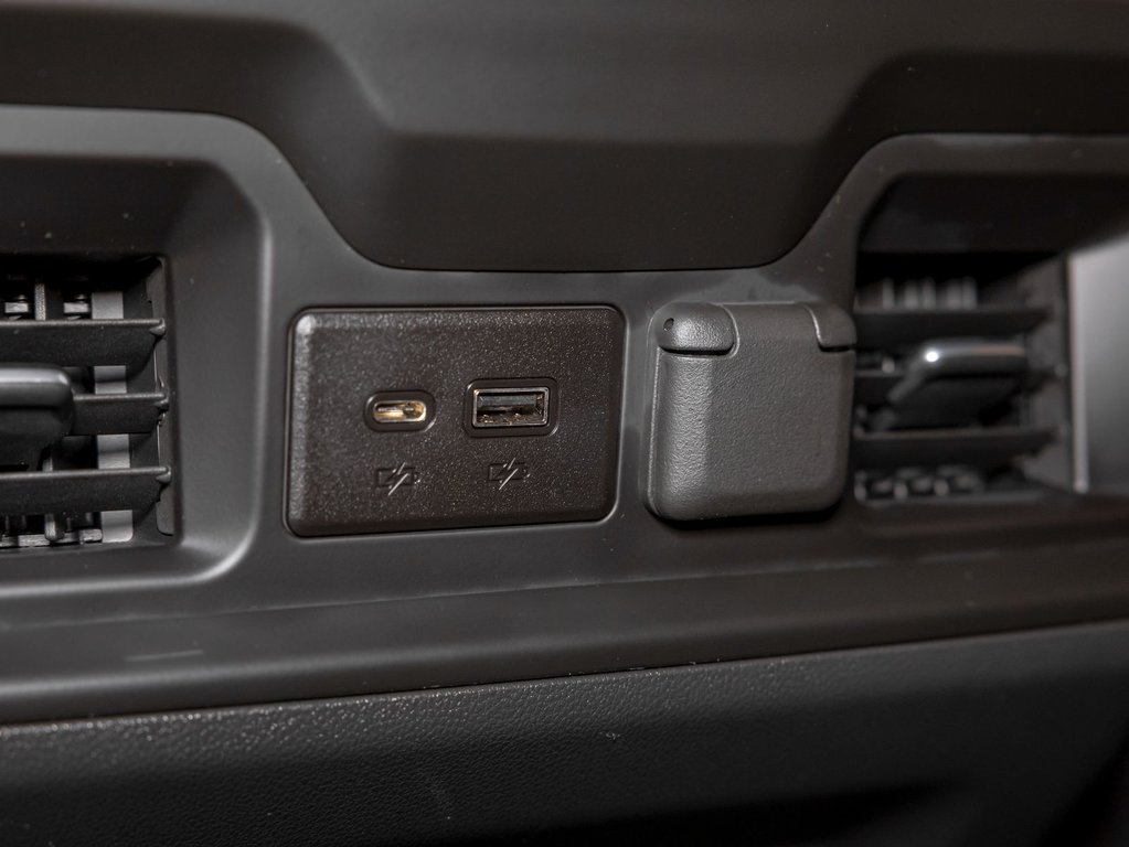 2022 Chevrolet Silverado 1500 in St-Jérôme, Quebec - 30 - w1024h768px