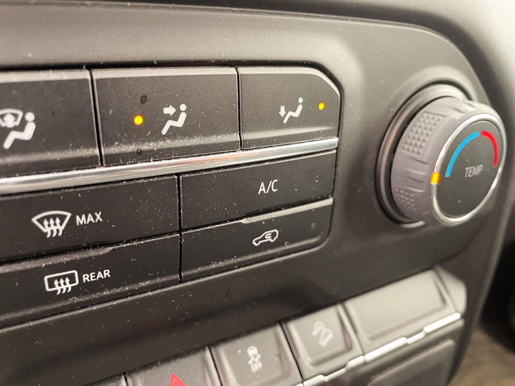 2022 Chevrolet Silverado 1500 in St-Jérôme, Quebec - 12 - w1024h768px
