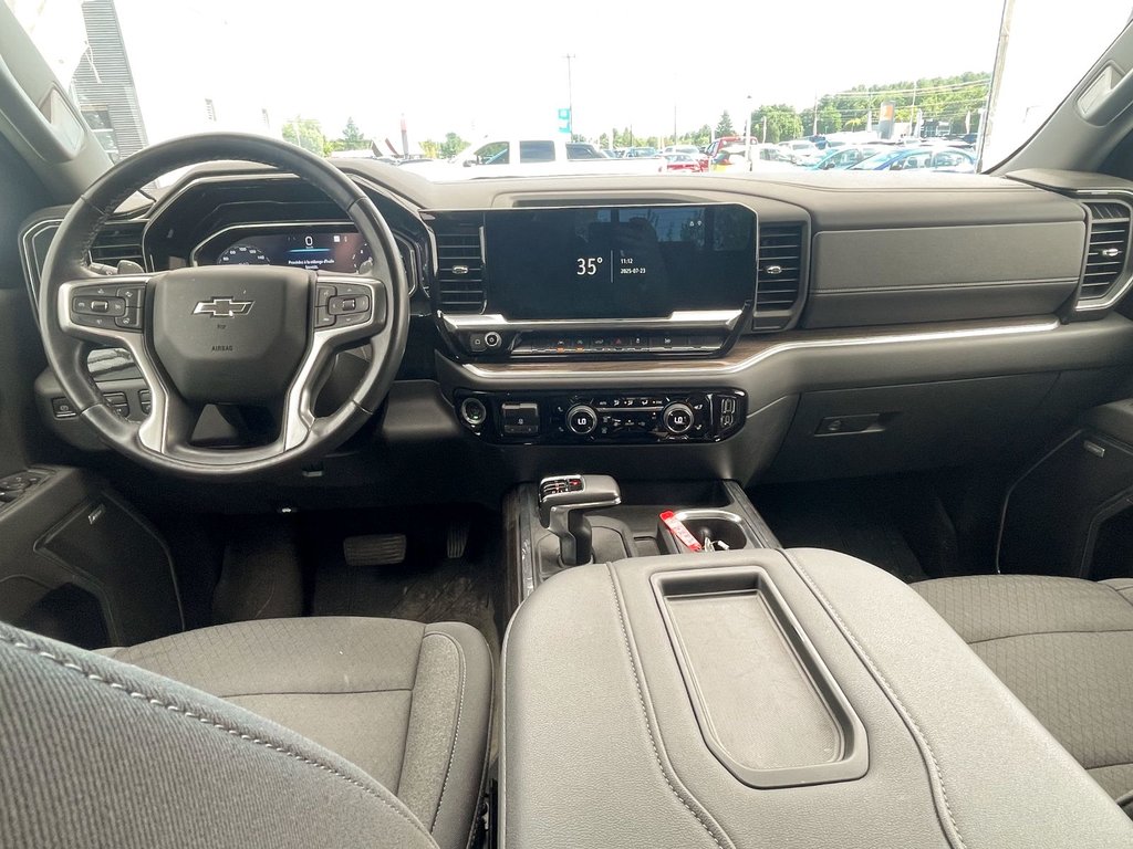 Chevrolet Silverado 1500  2022 à St-Jérôme, Québec - 10 - w1024h768px