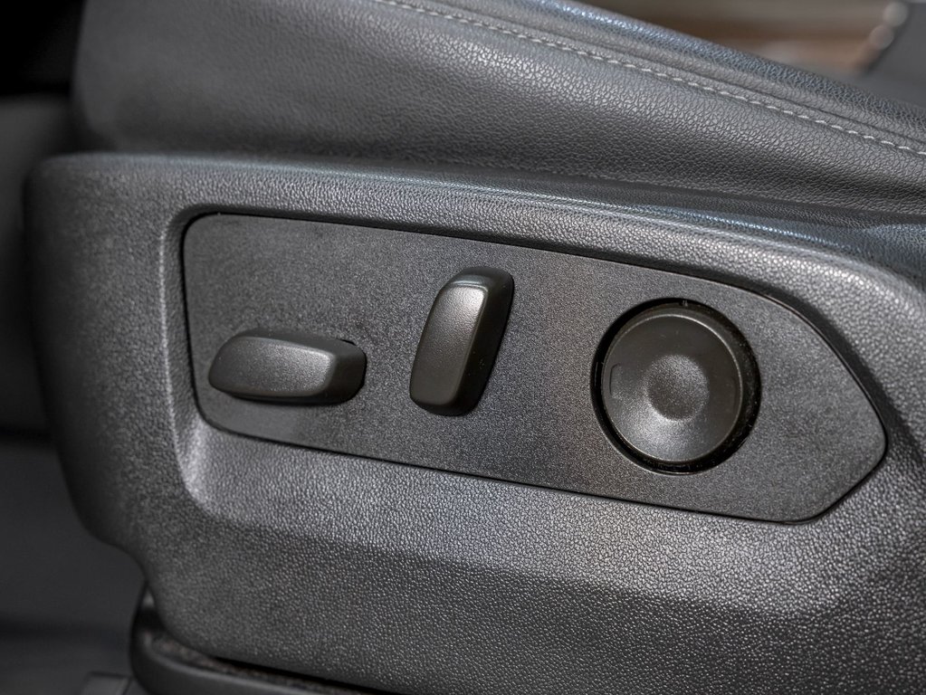 2022 Chevrolet Silverado 1500 in St-Jérôme, Quebec - 34 - w1024h768px