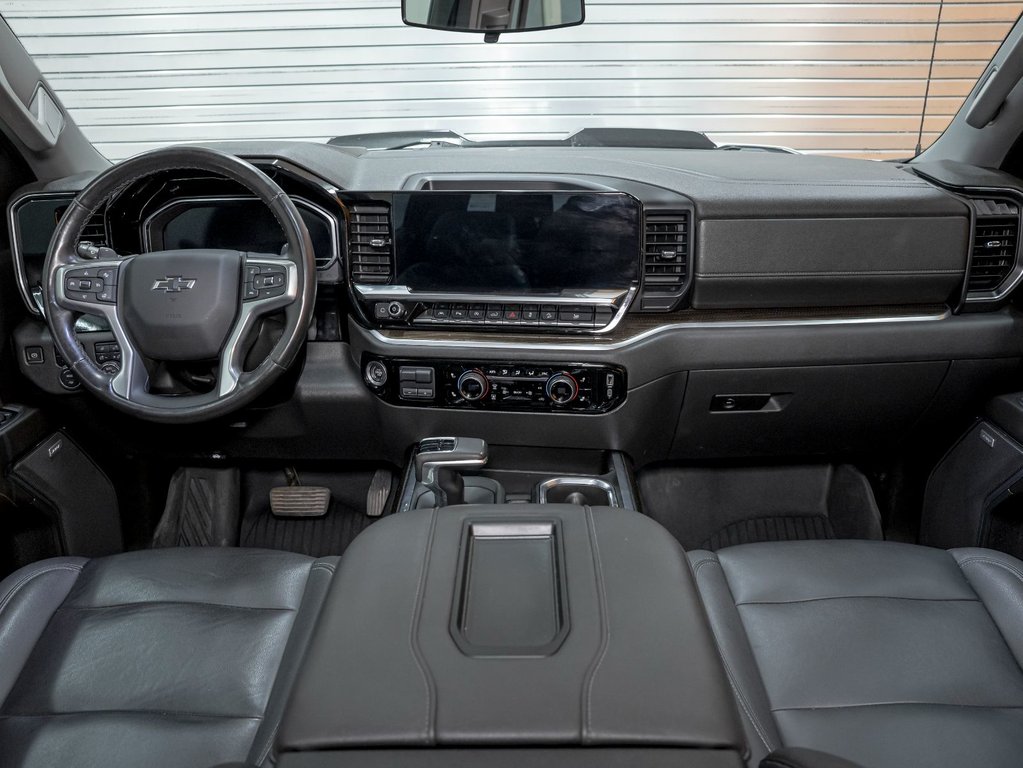 2022 Chevrolet Silverado 1500 in St-Jérôme, Quebec - 12 - w1024h768px