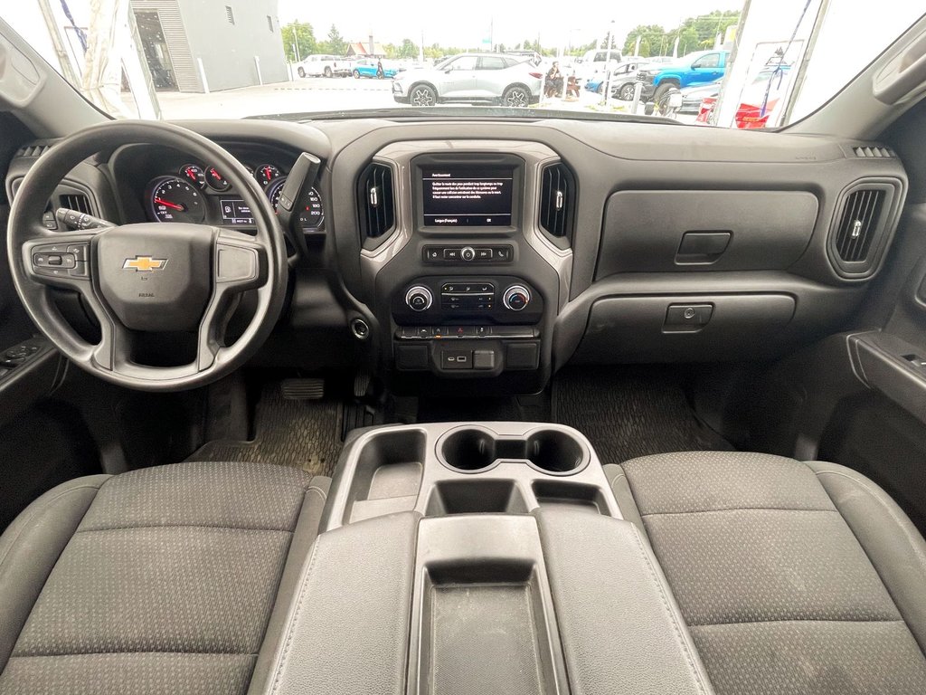 Chevrolet Silverado 1500  2022 à St-Jérôme, Québec - 10 - w1024h768px