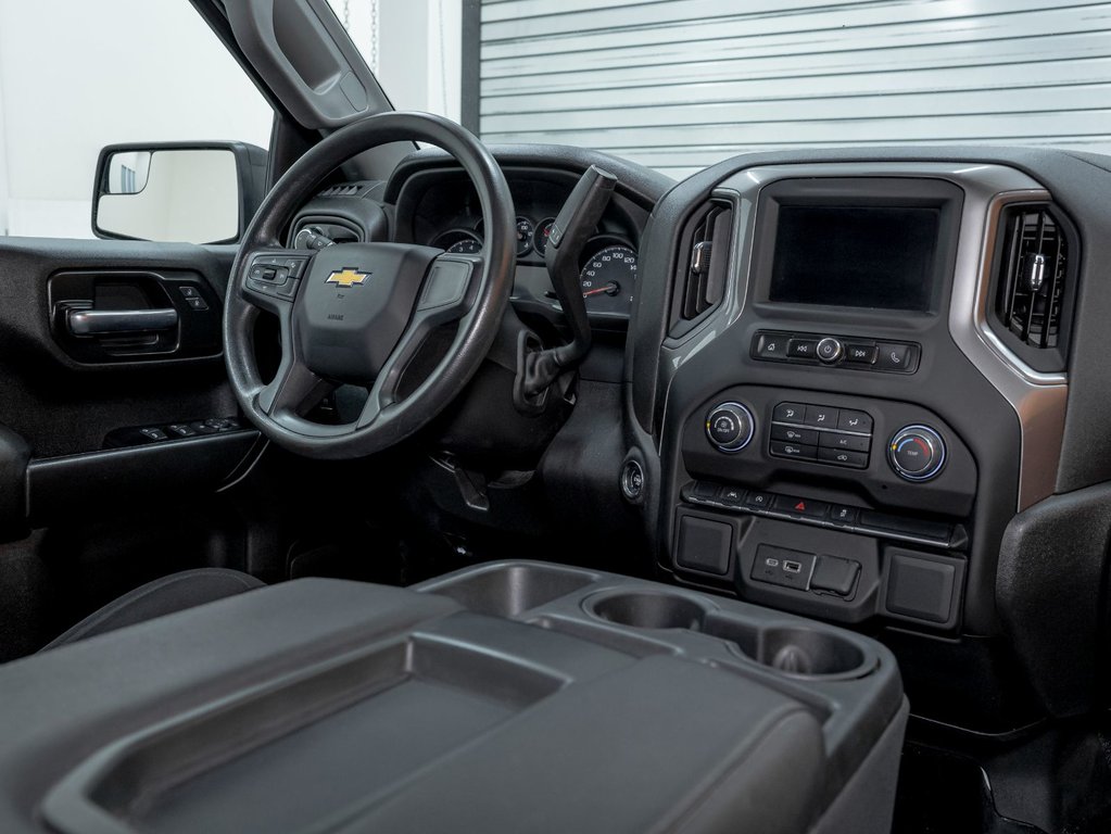 Chevrolet Silverado 1500  2022 à St-Jérôme, Québec - 24 - w1024h768px