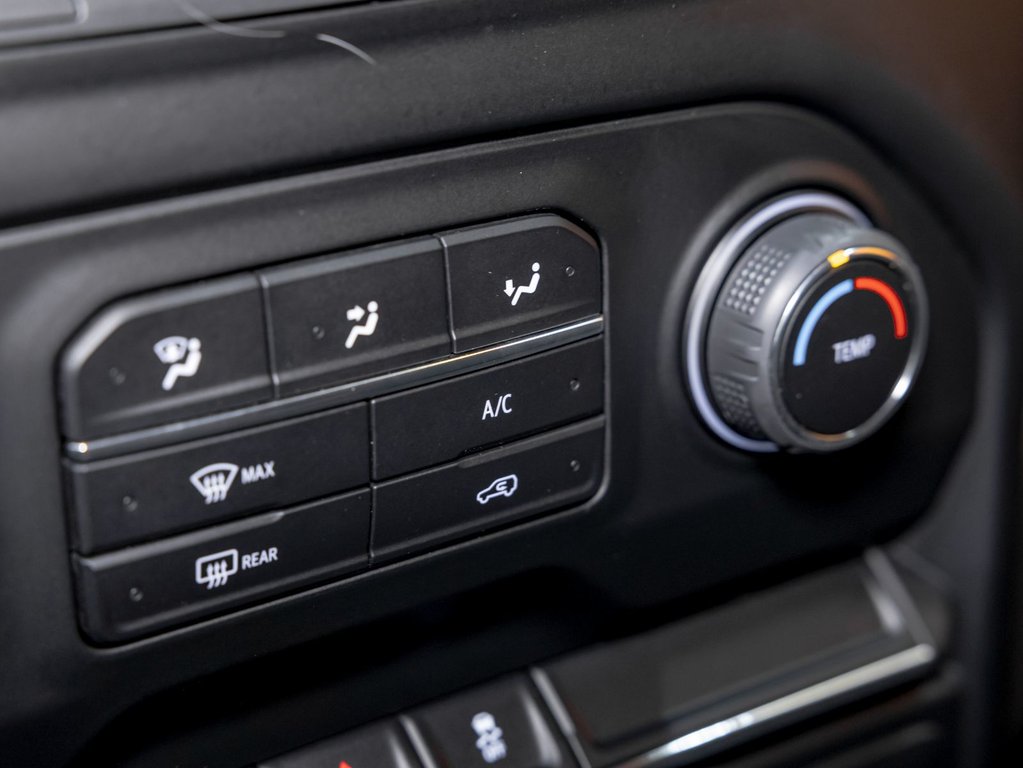 Chevrolet Silverado 1500  2022 à St-Jérôme, Québec - 18 - w1024h768px