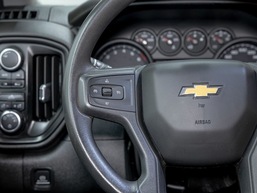 Chevrolet Silverado 1500  2022 à St-Jérôme, Québec - 14 - w1024h768px