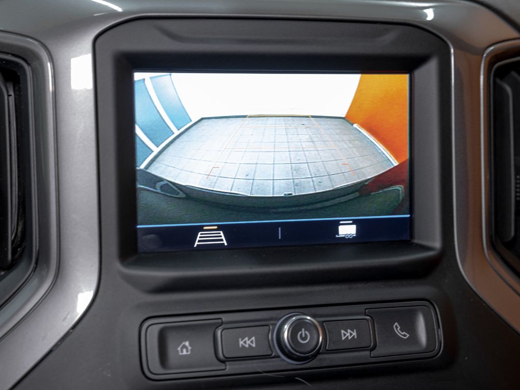 Chevrolet Silverado 1500  2022 à St-Jérôme, Québec - 16 - w1024h768px