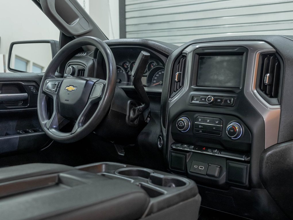 2022 Chevrolet Silverado 1500 in St-Jérôme, Quebec - 24 - w1024h768px