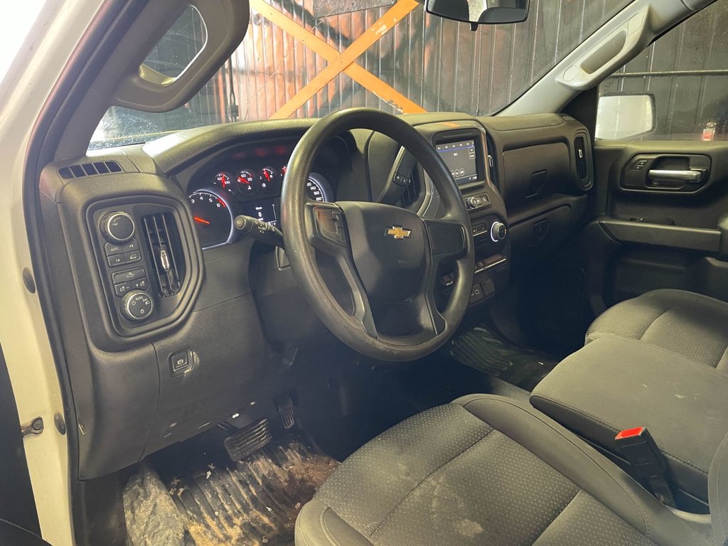 Chevrolet Silverado 1500  2022 à St-Jérôme, Québec - 3 - w1024h768px