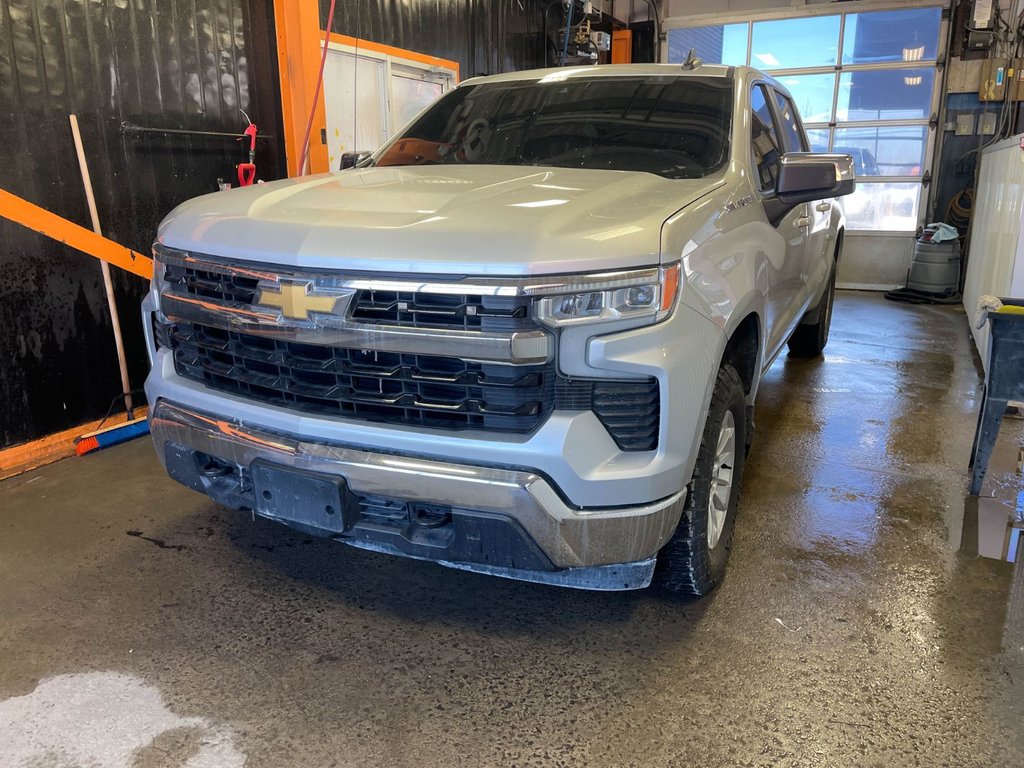 Chevrolet Silverado 1500  2022 à St-Jérôme, Québec - 1 - w1024h768px