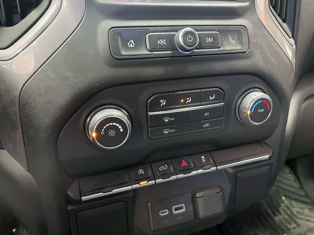 2022 Chevrolet Silverado 1500 in St-Jérôme, Quebec - 13 - w1024h768px