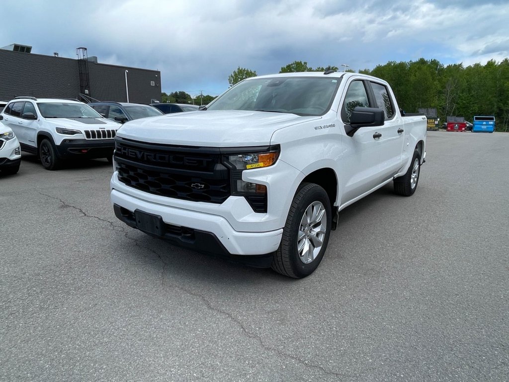 Chevrolet Silverado 1500  2022 à St-Jérôme, Québec - 1 - w1024h768px