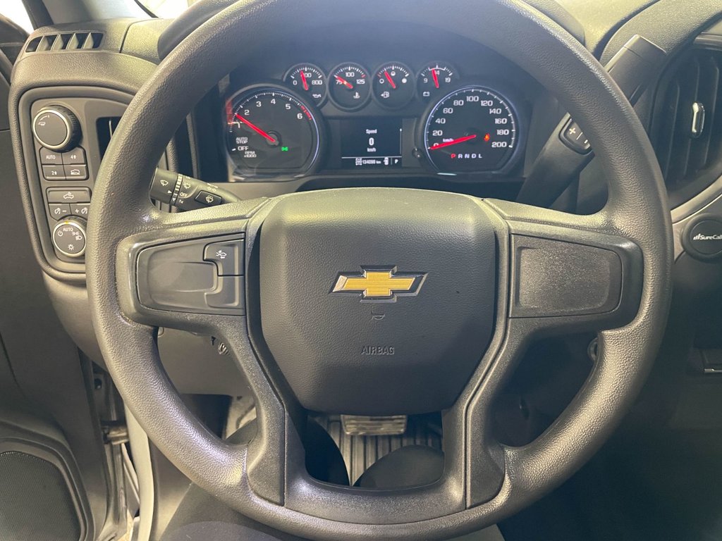 2022 Chevrolet Silverado 1500 in St-Jérôme, Quebec - 14 - w1024h768px