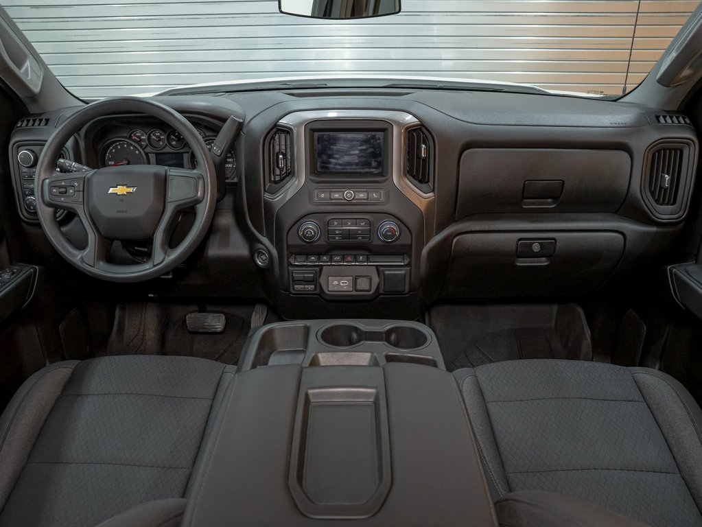 2023 Chevrolet Silverado 1500 in St-Jérôme, Quebec - 11 - w1024h768px