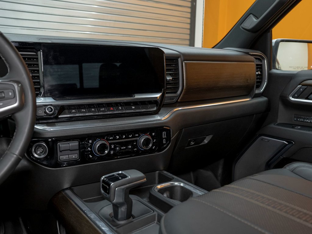 2023 Chevrolet Silverado 1500 in St-Jérôme, Quebec - 21 - w1024h768px
