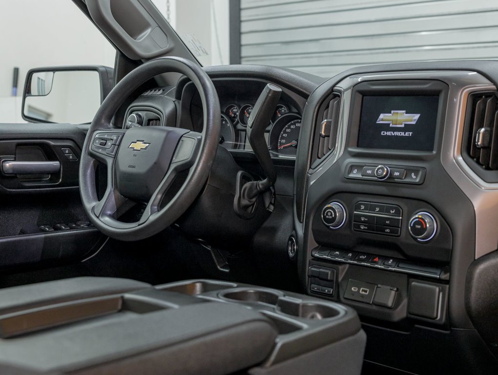 2023 Chevrolet Silverado 1500 in St-Jérôme, Quebec - 28 - w1024h768px