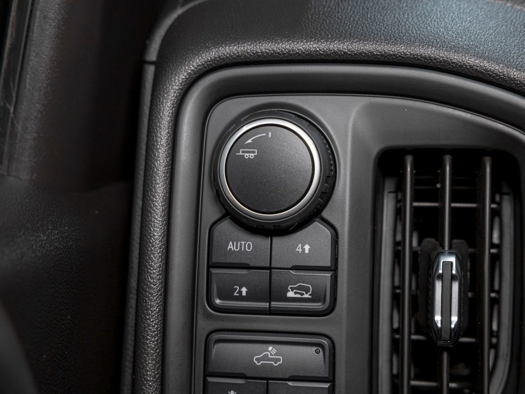 2023 Chevrolet Silverado 1500 in St-Jérôme, Quebec - 21 - w1024h768px