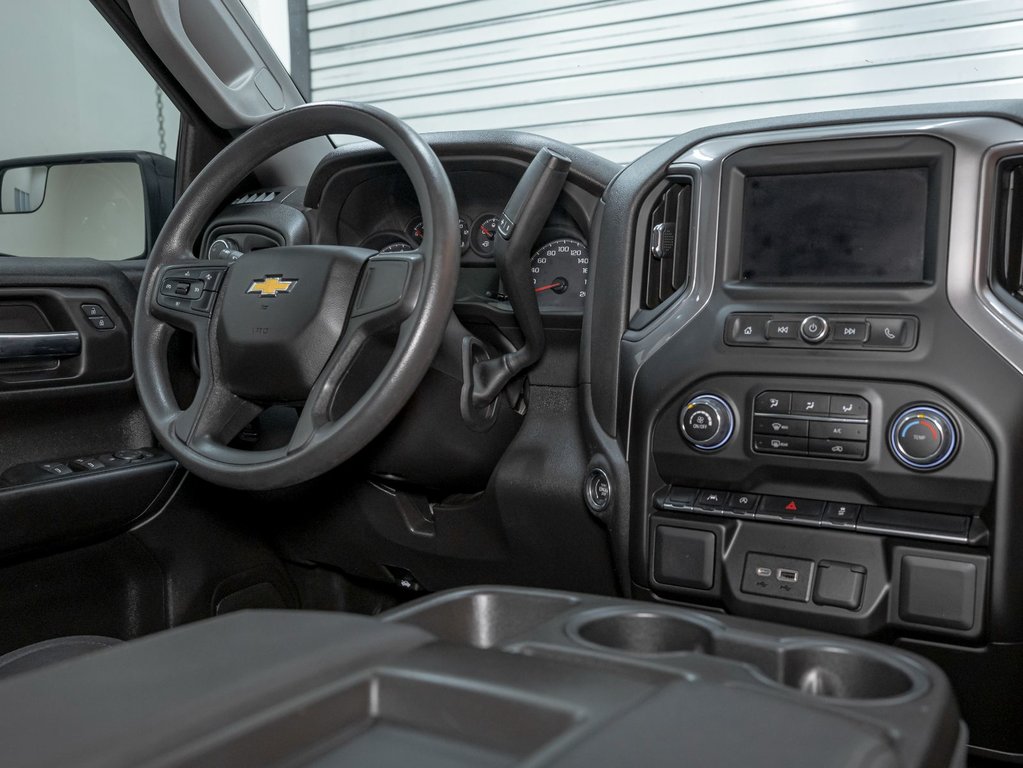 2023 Chevrolet Silverado 1500 in St-Jérôme, Quebec - 24 - w1024h768px