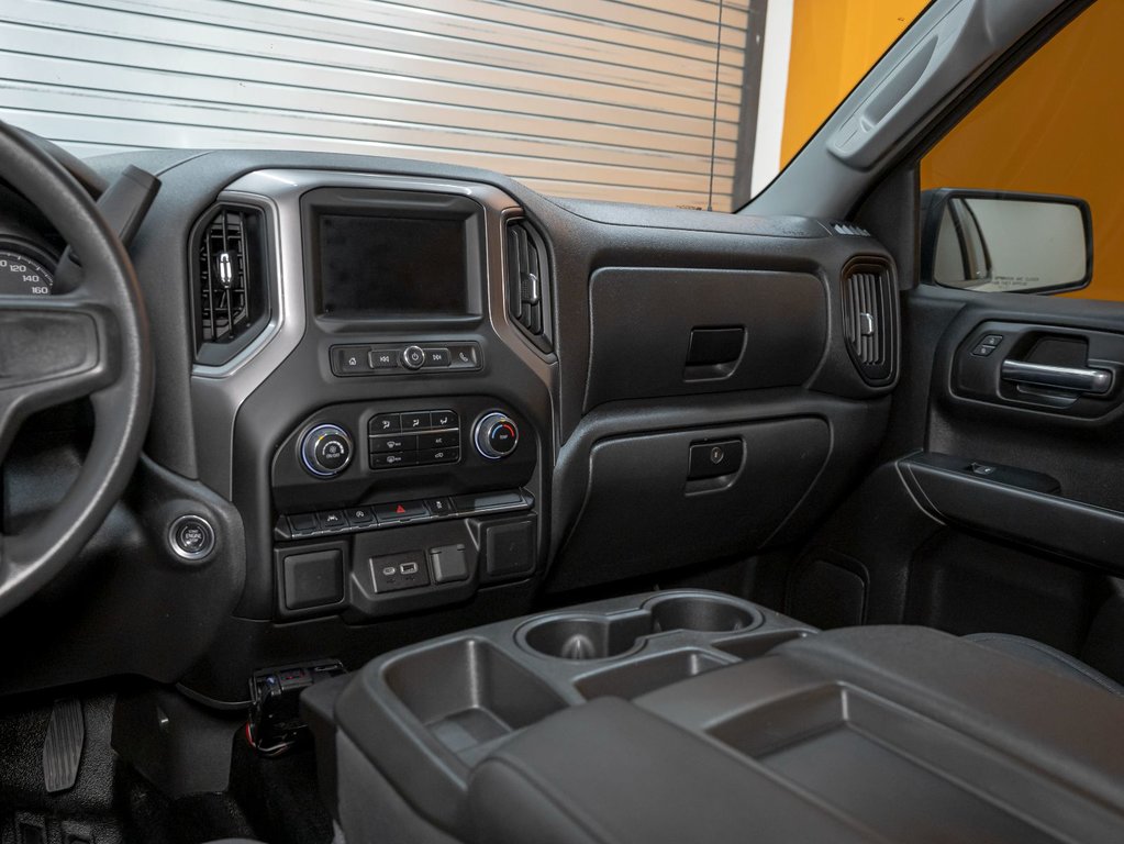 2023 Chevrolet Silverado 1500 in St-Jérôme, Quebec - 17 - w1024h768px