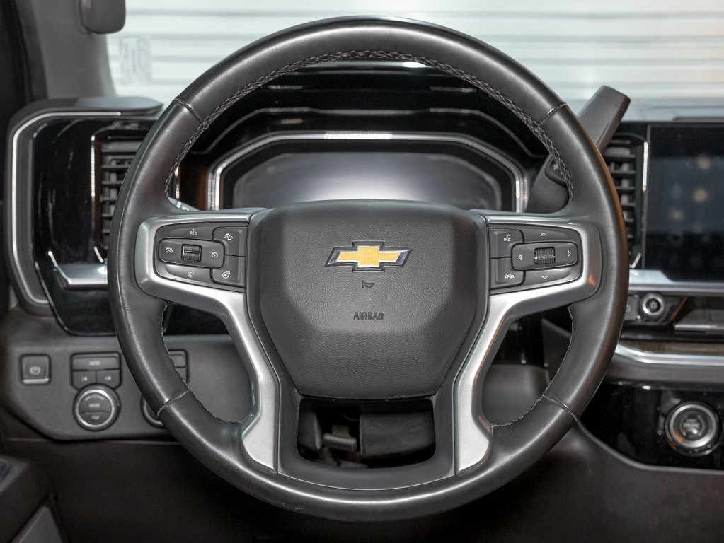 2023 Chevrolet Silverado 1500 in St-Jérôme, Quebec - 12 - w1024h768px