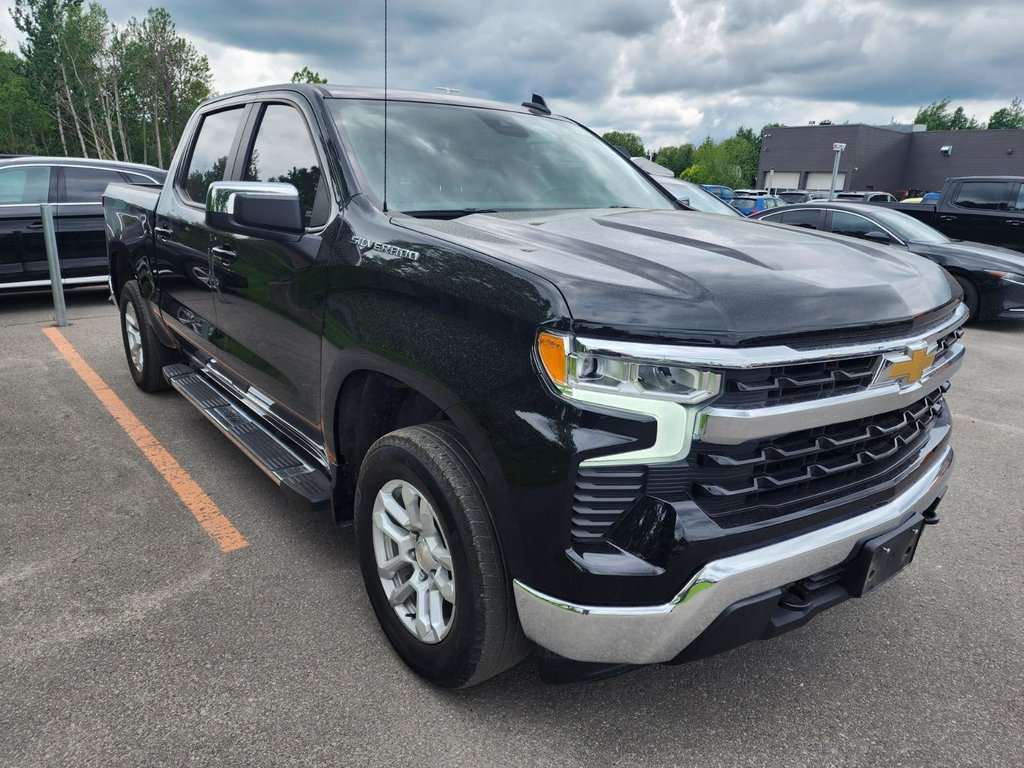 2023 Chevrolet Silverado 1500 in St-Jérôme, Quebec - 1 - w1024h768px