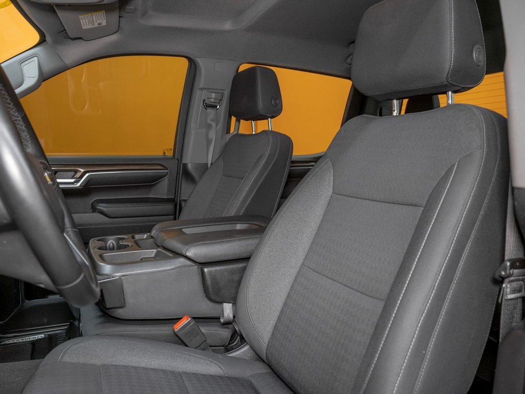 2023 Chevrolet Silverado 1500 in St-Jérôme, Quebec - 10 - w1024h768px