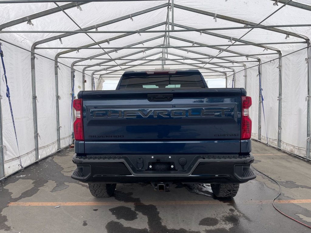 Chevrolet Silverado 1500  2023 à St-Jérôme, Québec - 6 - w1024h768px