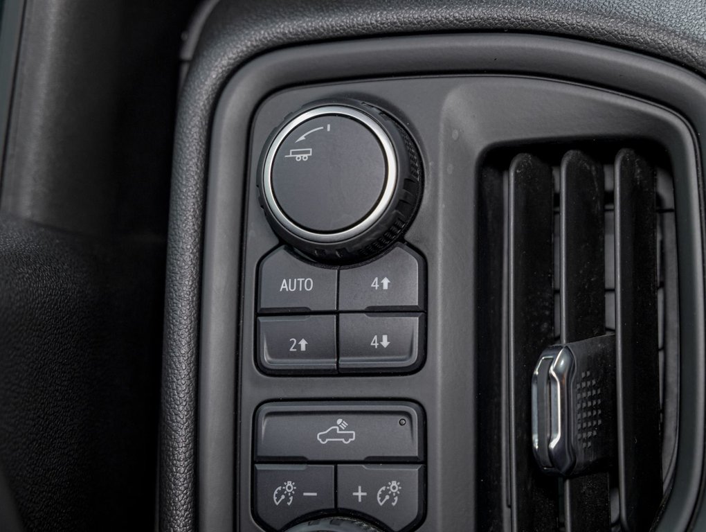 2023 Chevrolet Silverado 1500 in St-Jérôme, Quebec - 22 - w1024h768px