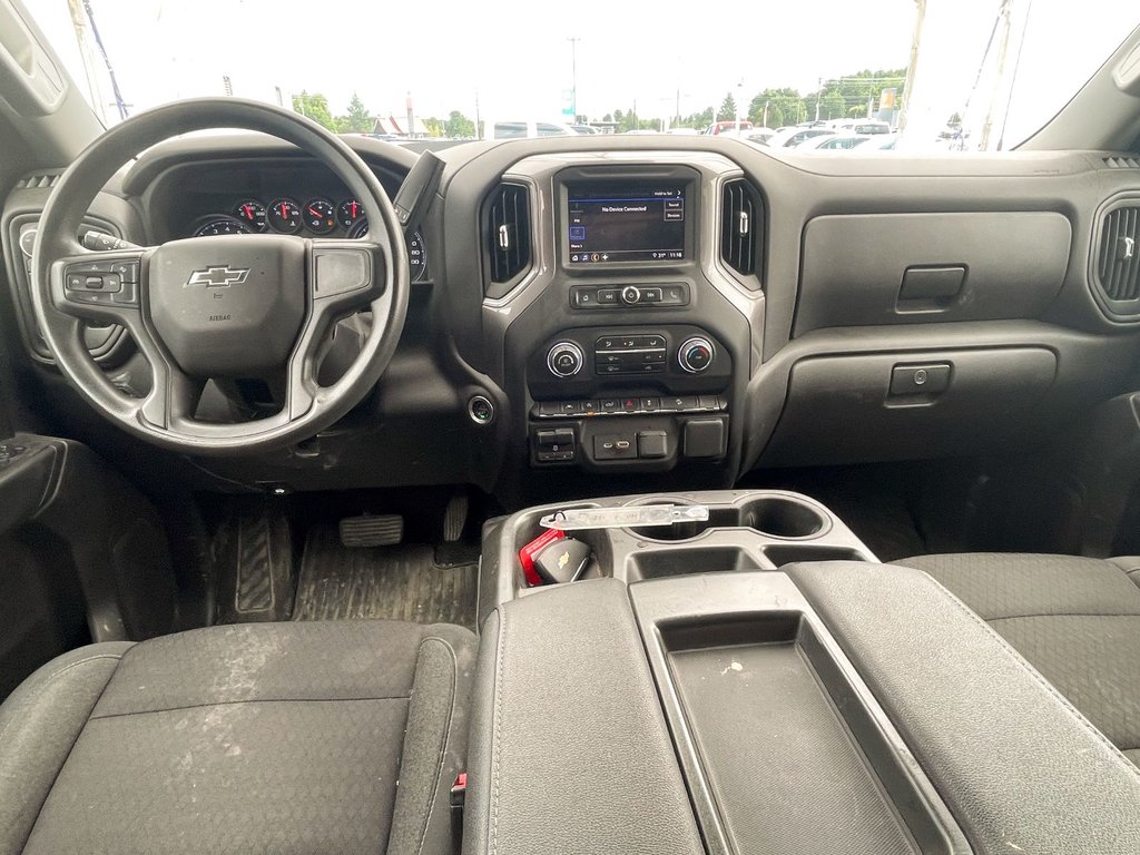 Chevrolet Silverado 1500  2023 à St-Jérôme, Québec - 10 - w1024h768px