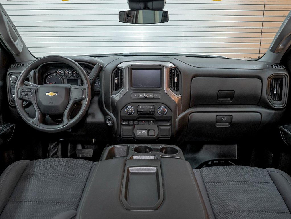 2023 Chevrolet Silverado 1500 in St-Jérôme, Quebec - 10 - w1024h768px