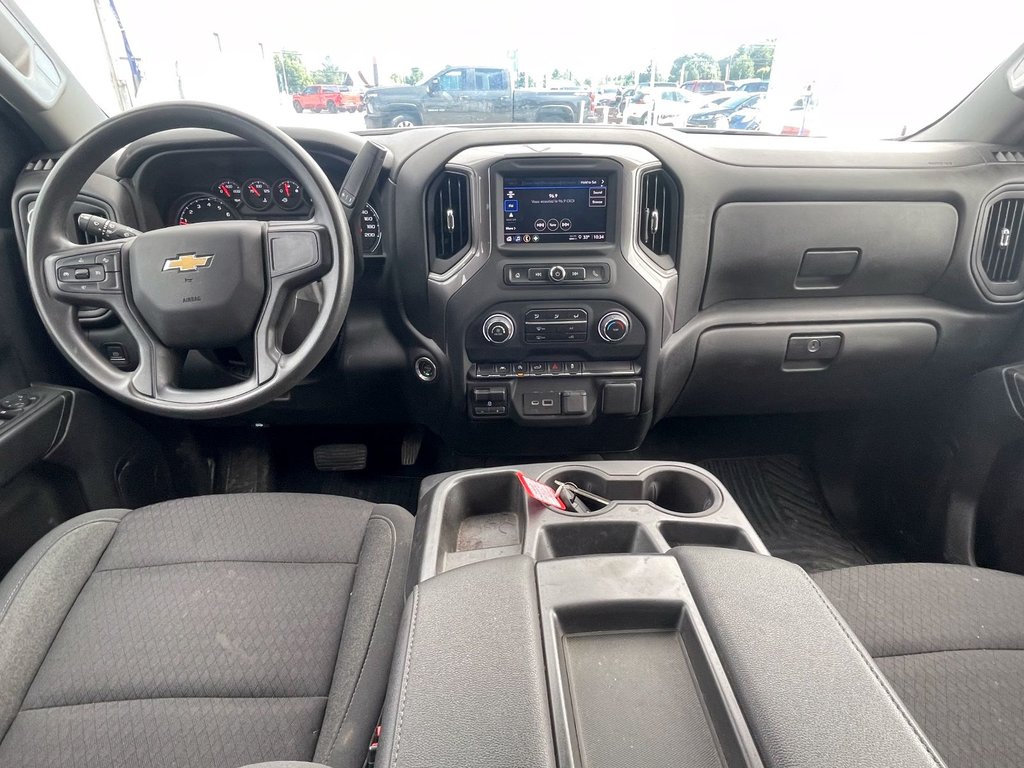 2023 Chevrolet Silverado 1500 in St-Jérôme, Quebec - 10 - w1024h768px