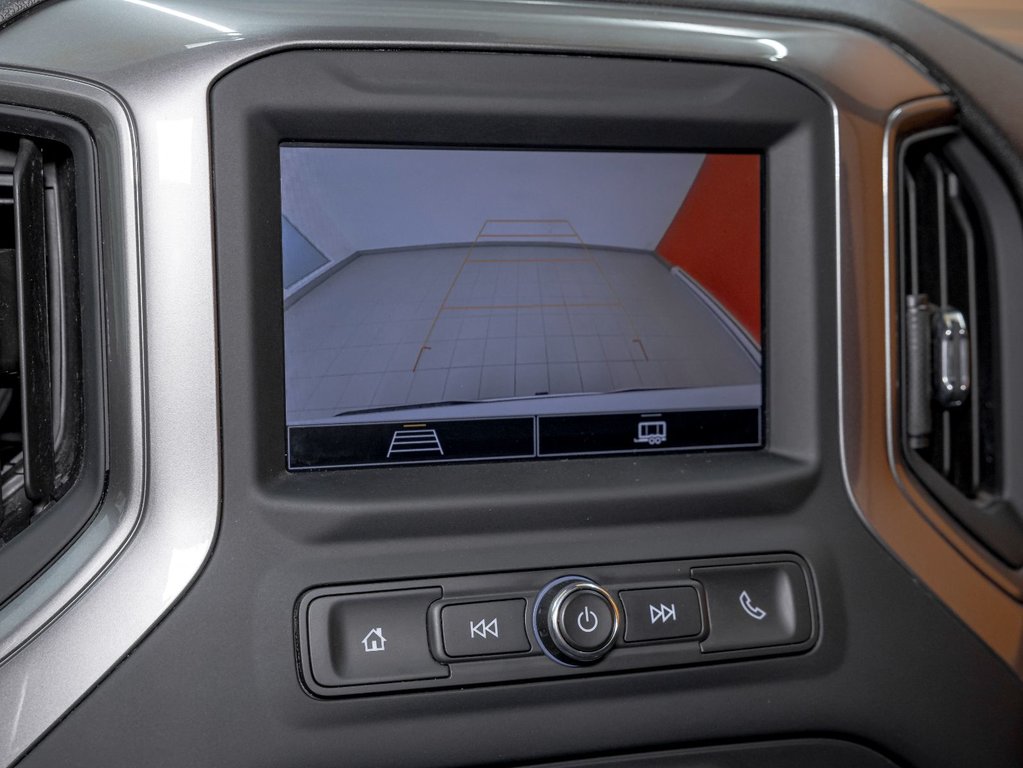2023 Chevrolet Silverado 1500 in St-Jérôme, Quebec - 14 - w1024h768px