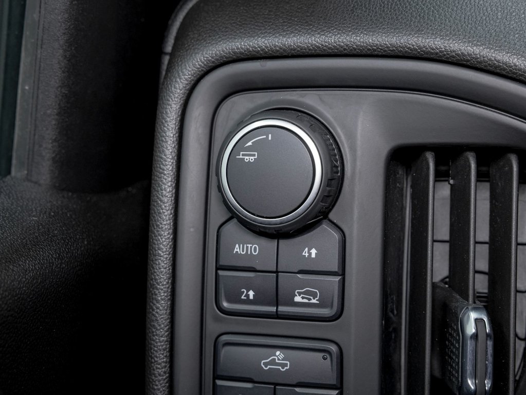 2023 Chevrolet Silverado 1500 in St-Jérôme, Quebec - 22 - w1024h768px