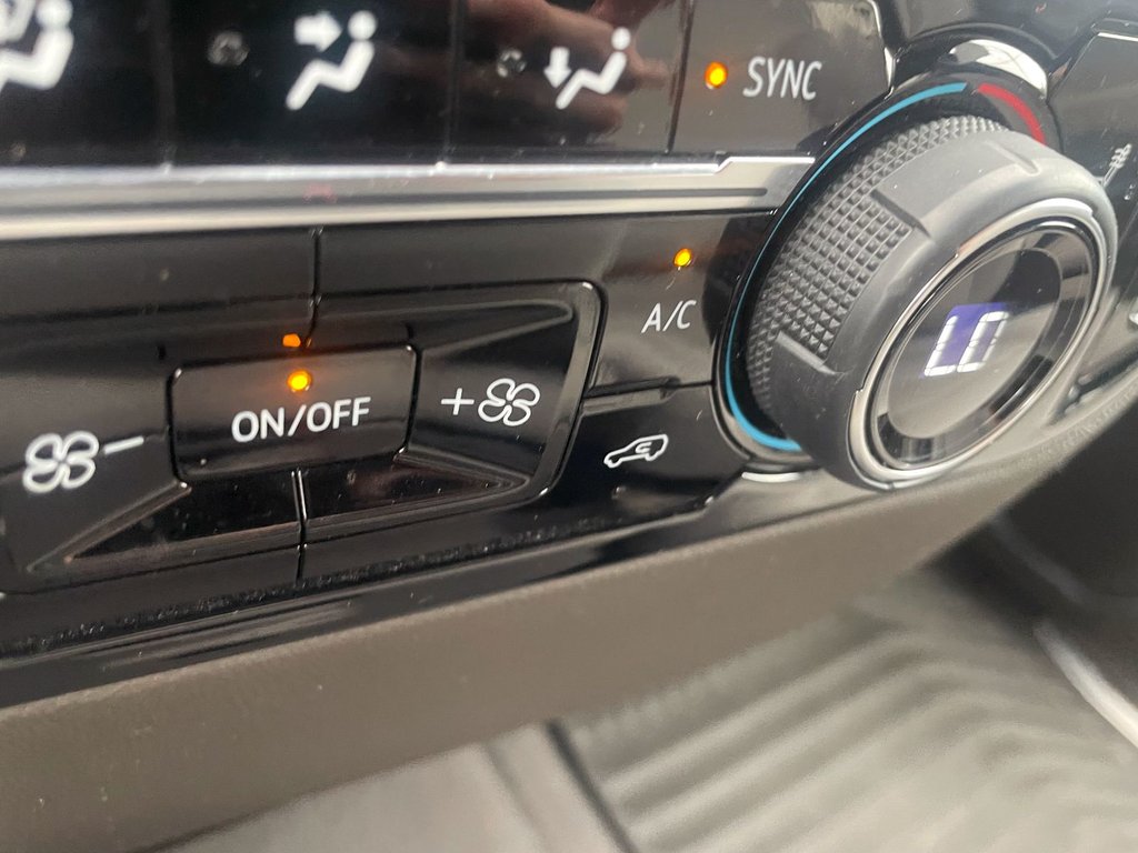 2023 Chevrolet Silverado 1500 in St-Jérôme, Quebec - 16 - w1024h768px