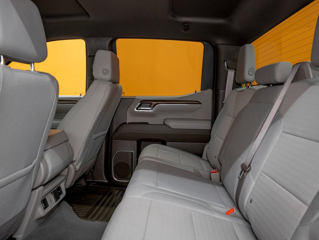 2023 Chevrolet Silverado 1500 in St-Jérôme, Quebec - 28 - w1024h768px