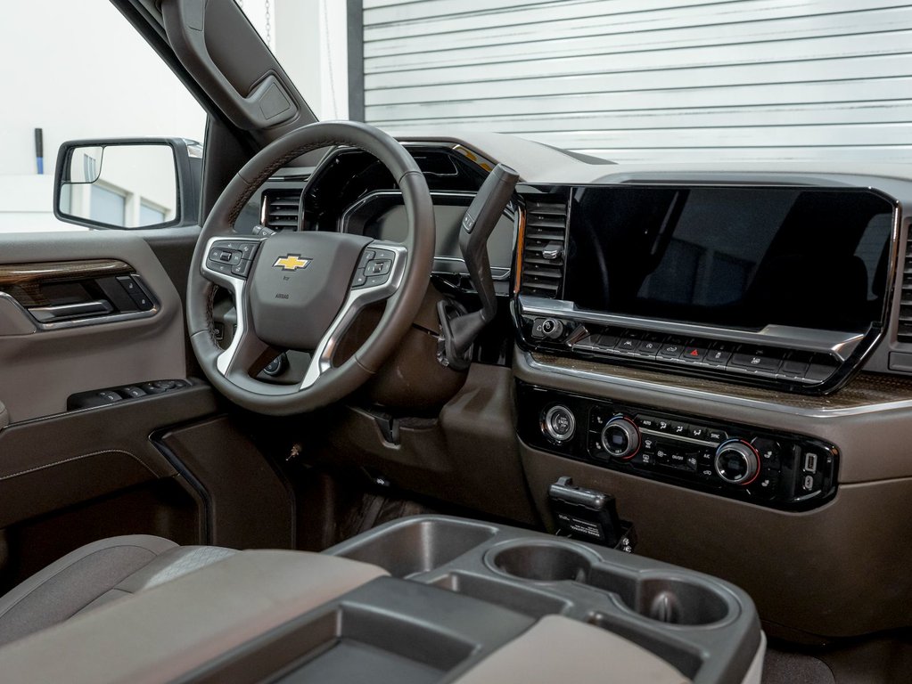 2023 Chevrolet Silverado 1500 in St-Jérôme, Quebec - 27 - w1024h768px