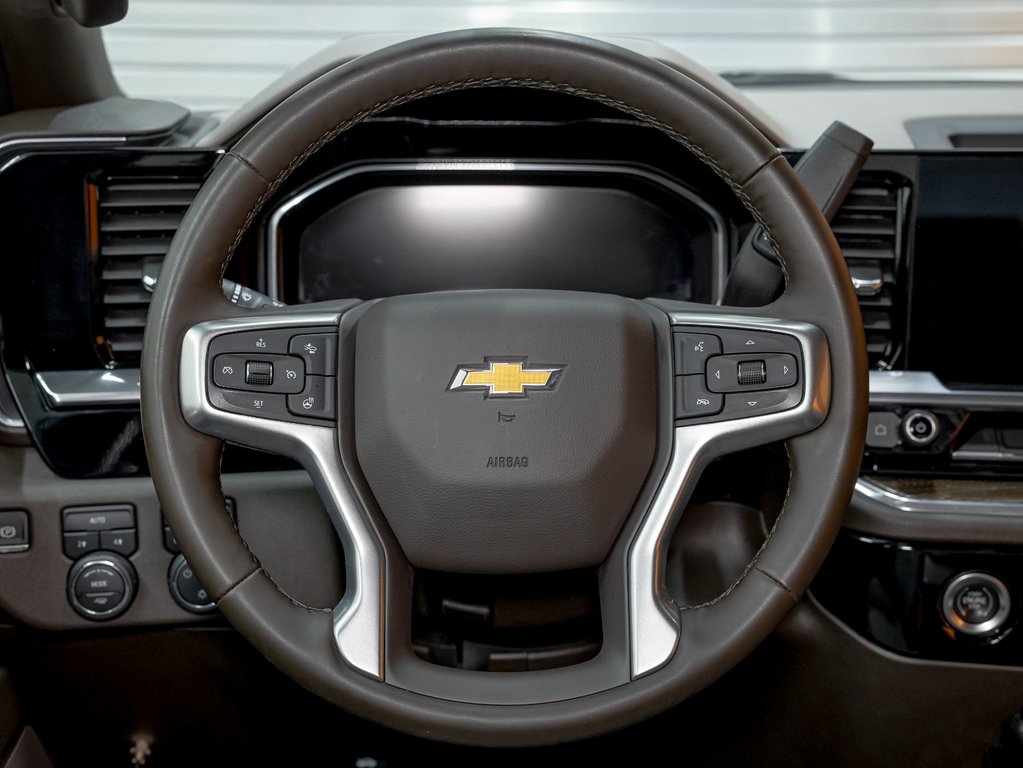 2023 Chevrolet Silverado 1500 in St-Jérôme, Quebec - 12 - w1024h768px