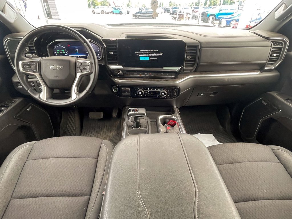 2023 Chevrolet Silverado 1500 in St-Jérôme, Quebec - 10 - w1024h768px