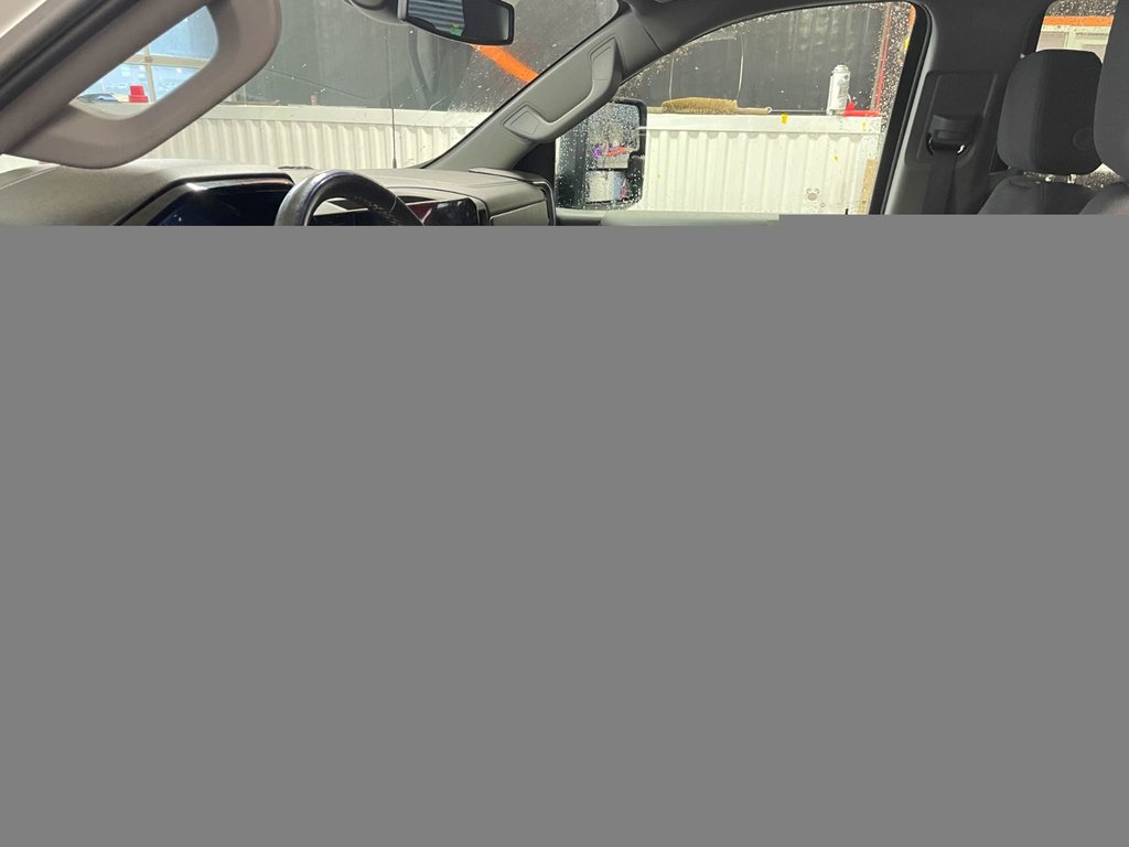 2023 Chevrolet Silverado 1500 in St-Jérôme, Quebec - 4 - w1024h768px
