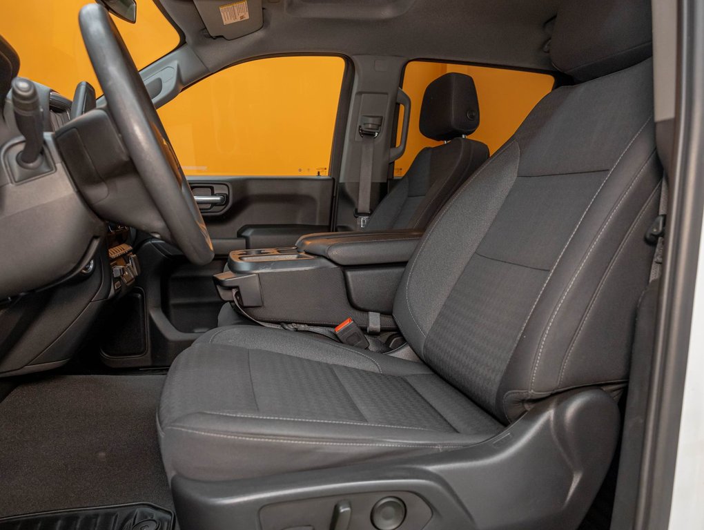 2023 Chevrolet Silverado 1500 in St-Jérôme, Quebec - 10 - w1024h768px