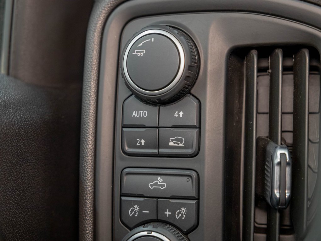2023 Chevrolet Silverado 1500 in St-Jérôme, Quebec - 22 - w1024h768px