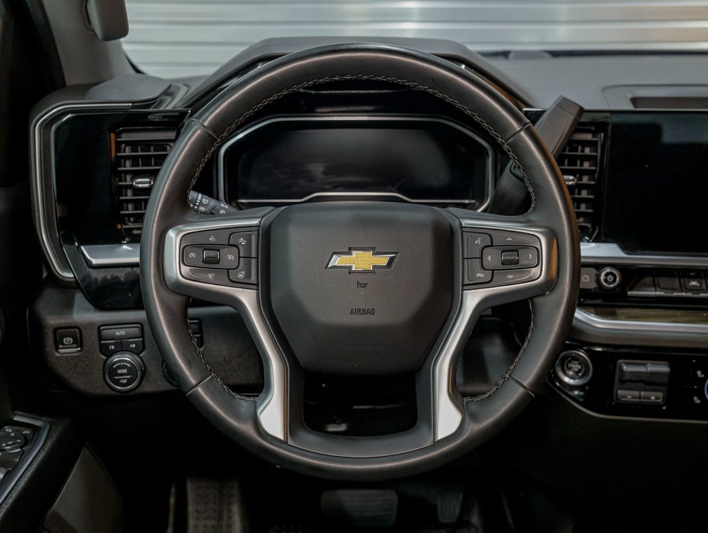 2023 Chevrolet Silverado 1500 in St-Jérôme, Quebec - 12 - w1024h768px