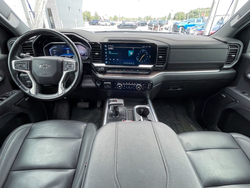 Chevrolet Silverado 1500  2023 à St-Jérôme, Québec - 13 - w1024h768px