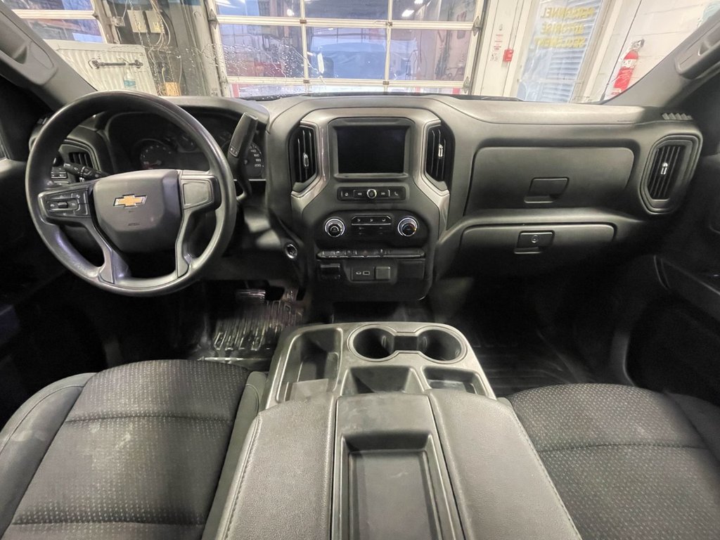 Chevrolet Silverado 1500  2023 à St-Jérôme, Québec - 10 - w1024h768px