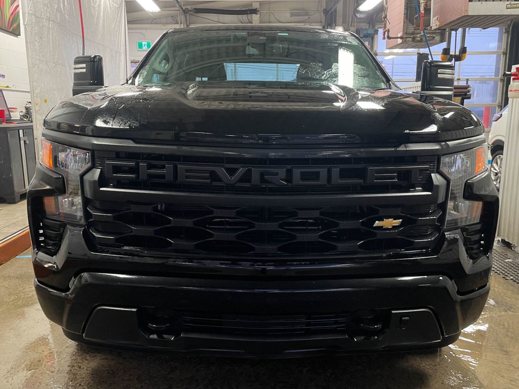 Chevrolet Silverado 1500  2023 à St-Jérôme, Québec - 4 - w1024h768px