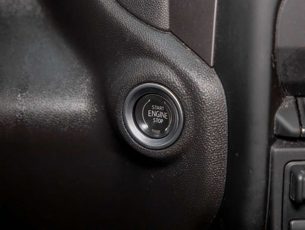 2023 Chevrolet Silverado 1500 in St-Jérôme, Quebec - 26 - w1024h768px