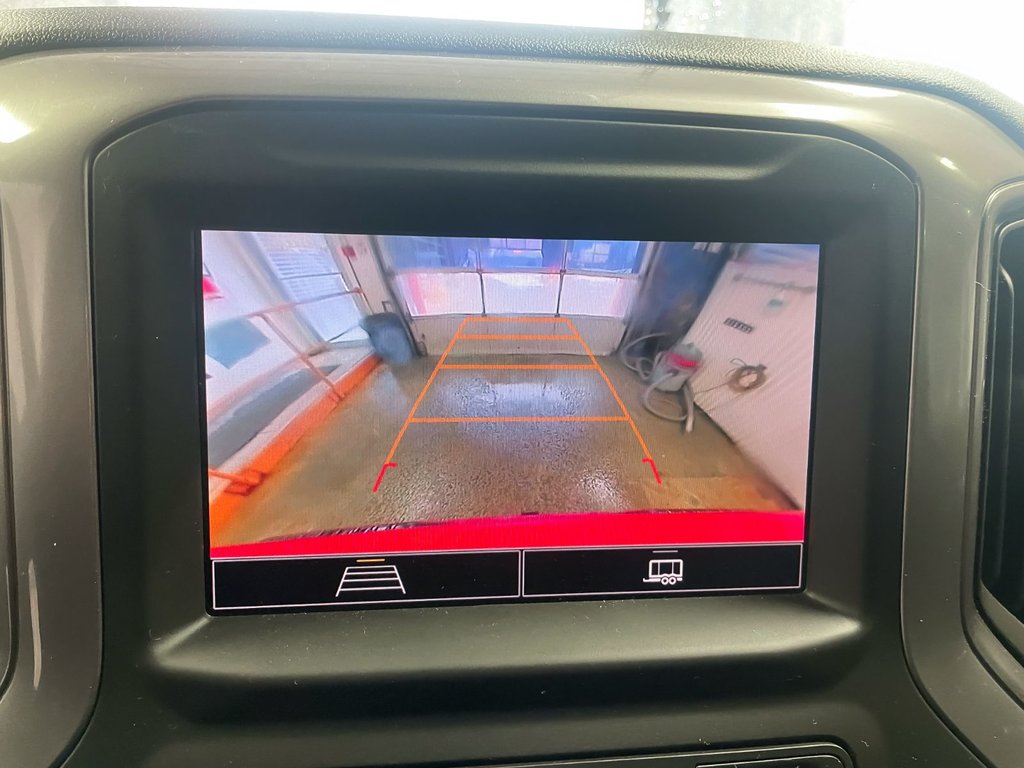 2023 Chevrolet Silverado 1500 in St-Jérôme, Quebec - 12 - w1024h768px