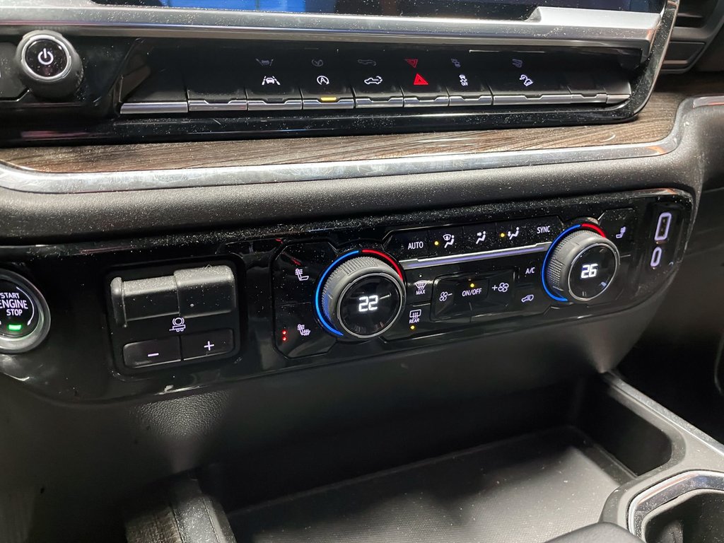 Chevrolet Silverado 1500  2023 à St-Jérôme, Québec - 13 - w1024h768px