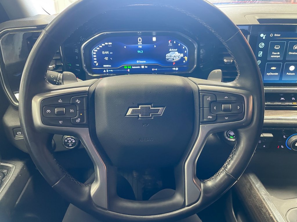 Chevrolet Silverado 1500  2023 à St-Jérôme, Québec - 14 - w1024h768px