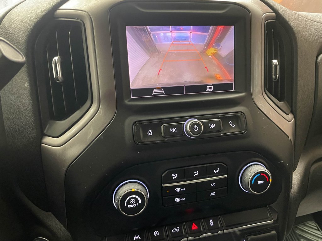 Chevrolet Silverado 1500  2023 à St-Jérôme, Québec - 12 - w1024h768px