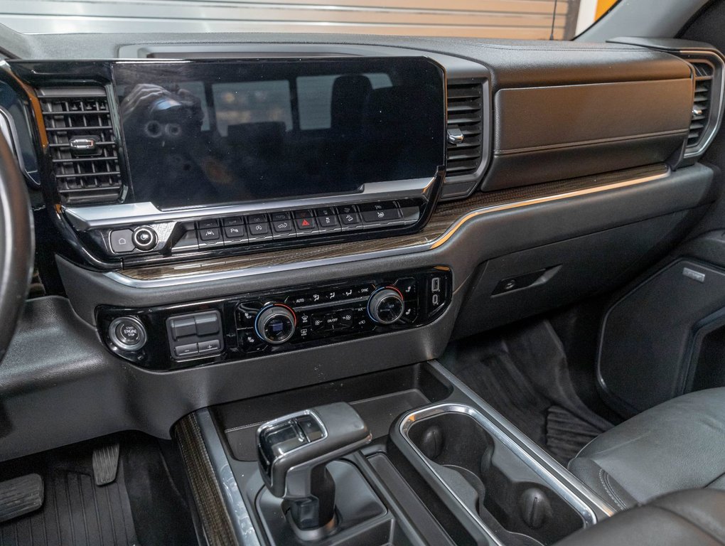 Chevrolet Silverado 1500  2023 à St-Jérôme, Québec - 20 - w1024h768px